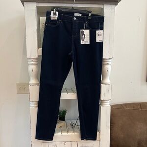 Elegant Navy Women's Slim Jeans